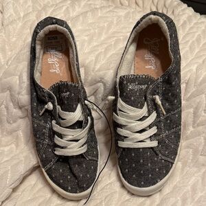Jellypop Gray Polka Dot Casual Sneakers